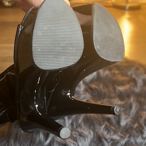 Pleaser- Black 6.5 inch Platform Lace-Up Peep Toe Bootie - Picture 11 of 11